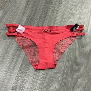 🖤NEW💕XOXO Sexy side cutouts lacey panties
